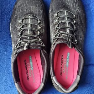 Skechers shoe